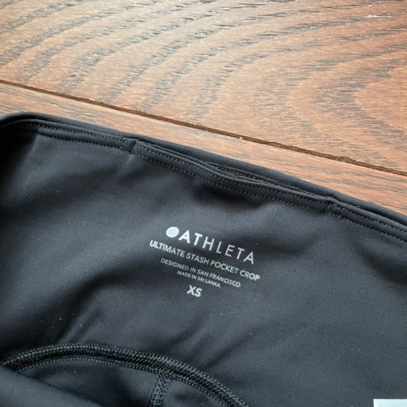 Athleta NWT crops - Picture 5 of 6